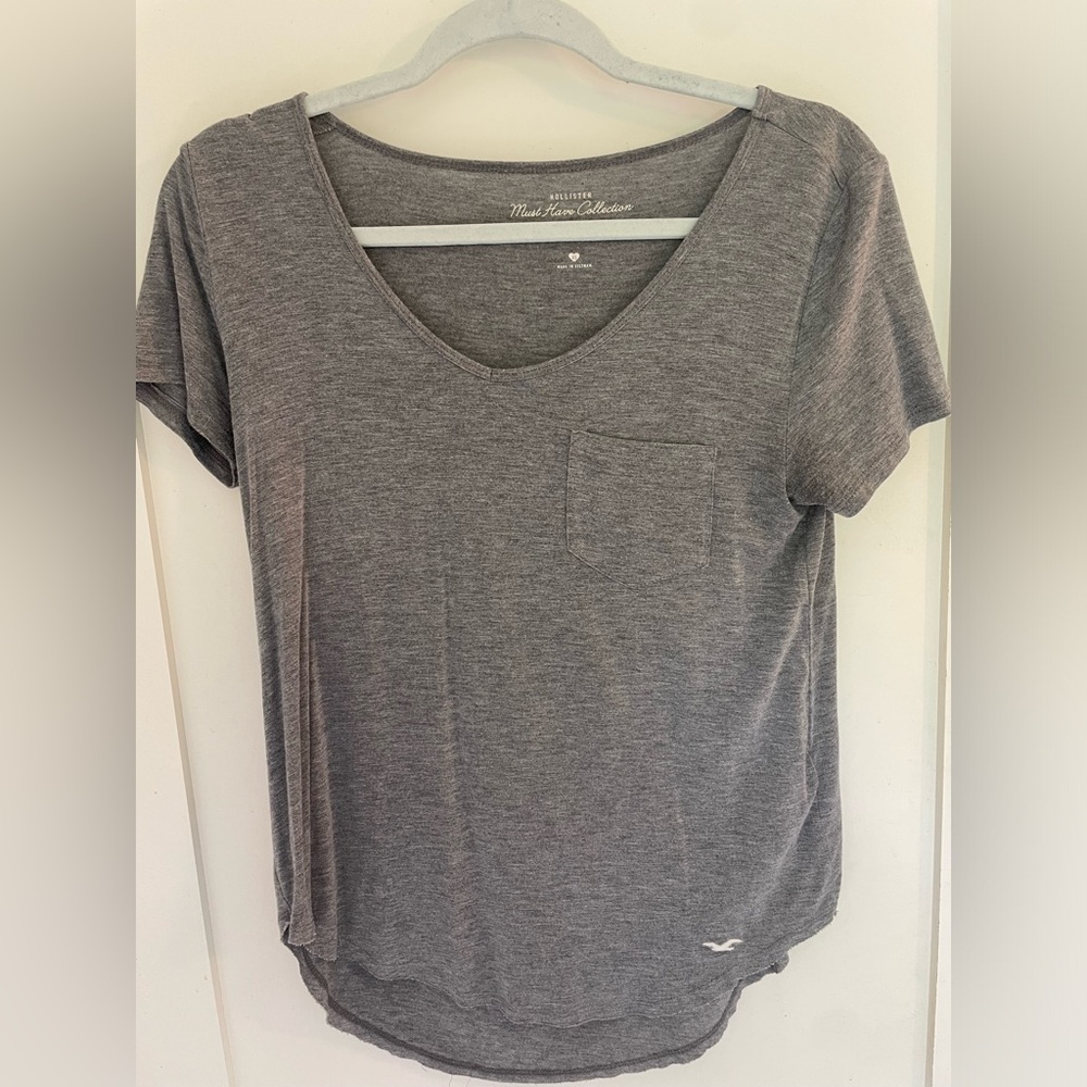 hollister tee